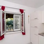 Ammos - One Bedroom With Shared Terrace And Sea View Mali Apartament