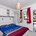 Apartament Ammos - One Bedroom With Shared Terrace And Sea View Mali Saplunara