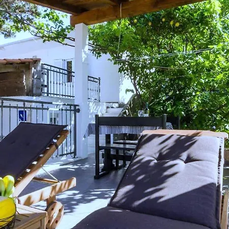 Ammos - One Bedroom With Shared Terrace And Sea View Mali Apartman *